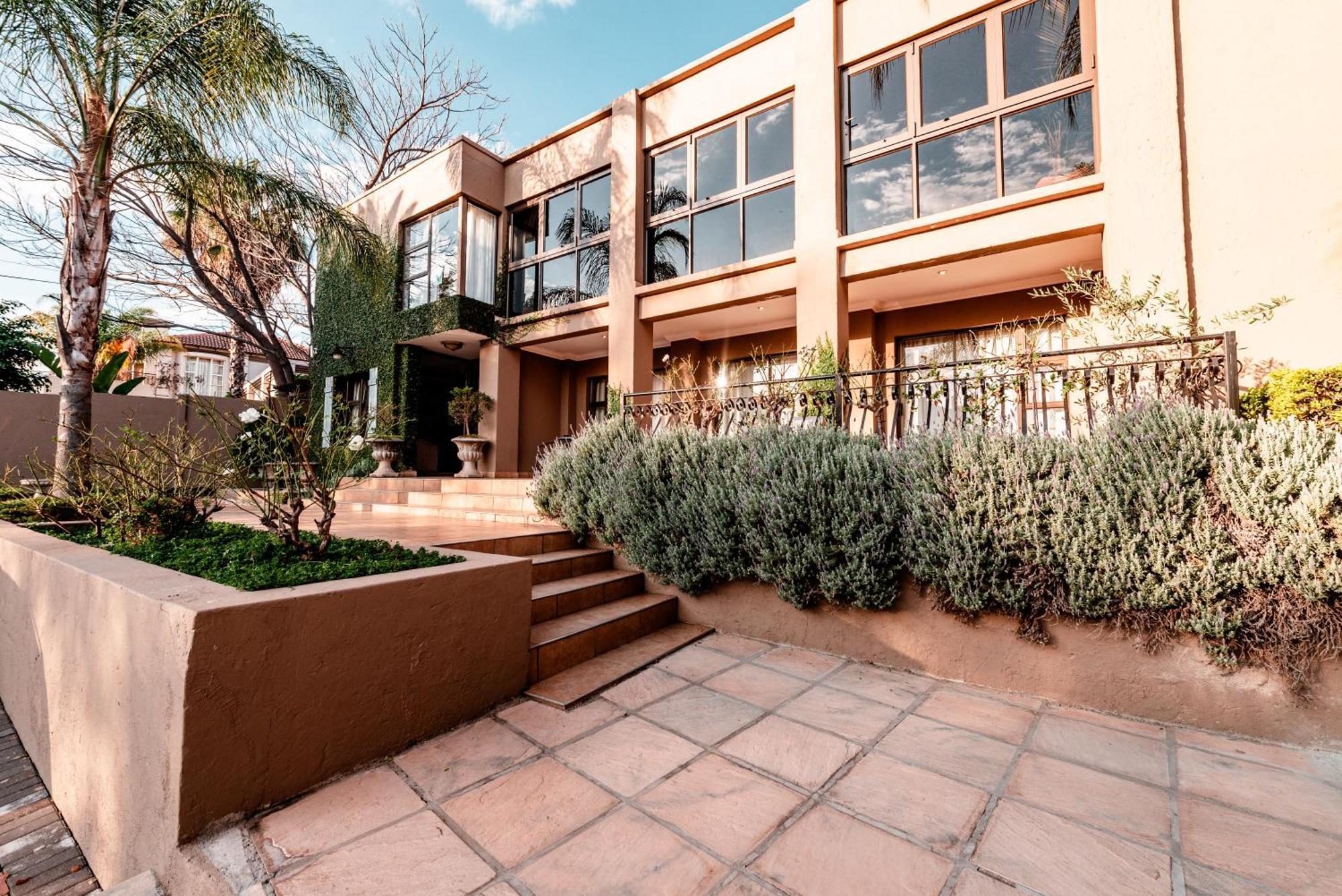 Château La Mer Exclusive Guesthouse Hartbeespoort Eksteriør bilde