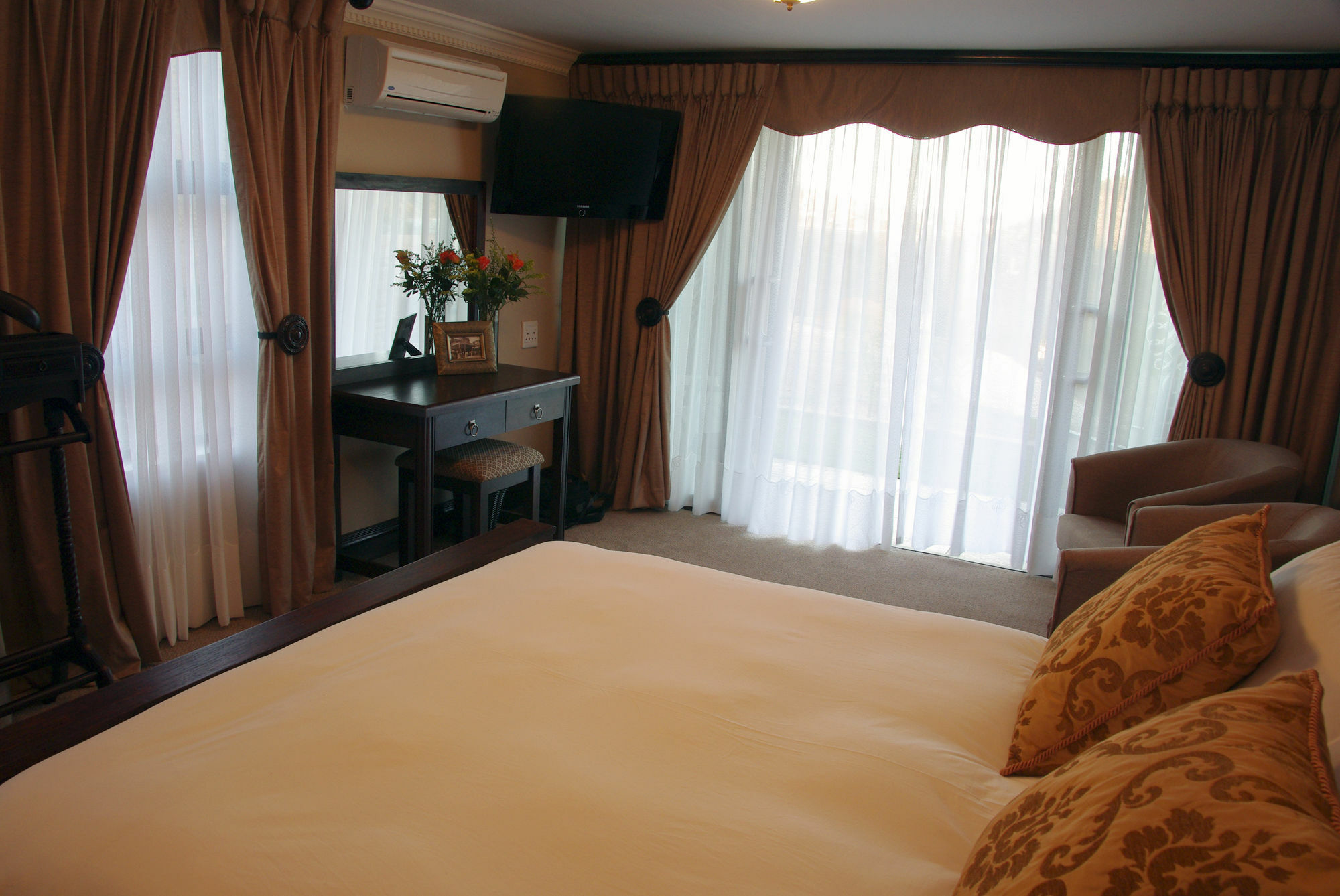 Château La Mer Exclusive Guesthouse Hartbeespoort Eksteriør bilde